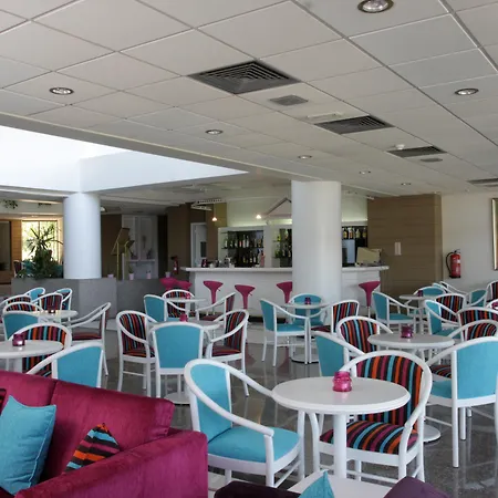 Crystal Springs Beach Hotel 